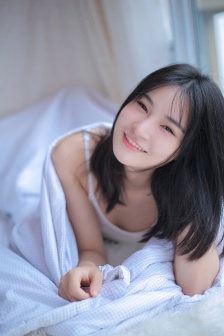 奢华背后的秘密电影在线观看